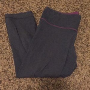 Lululemon — Size 4 — Gray Cotton Yoga Pant
